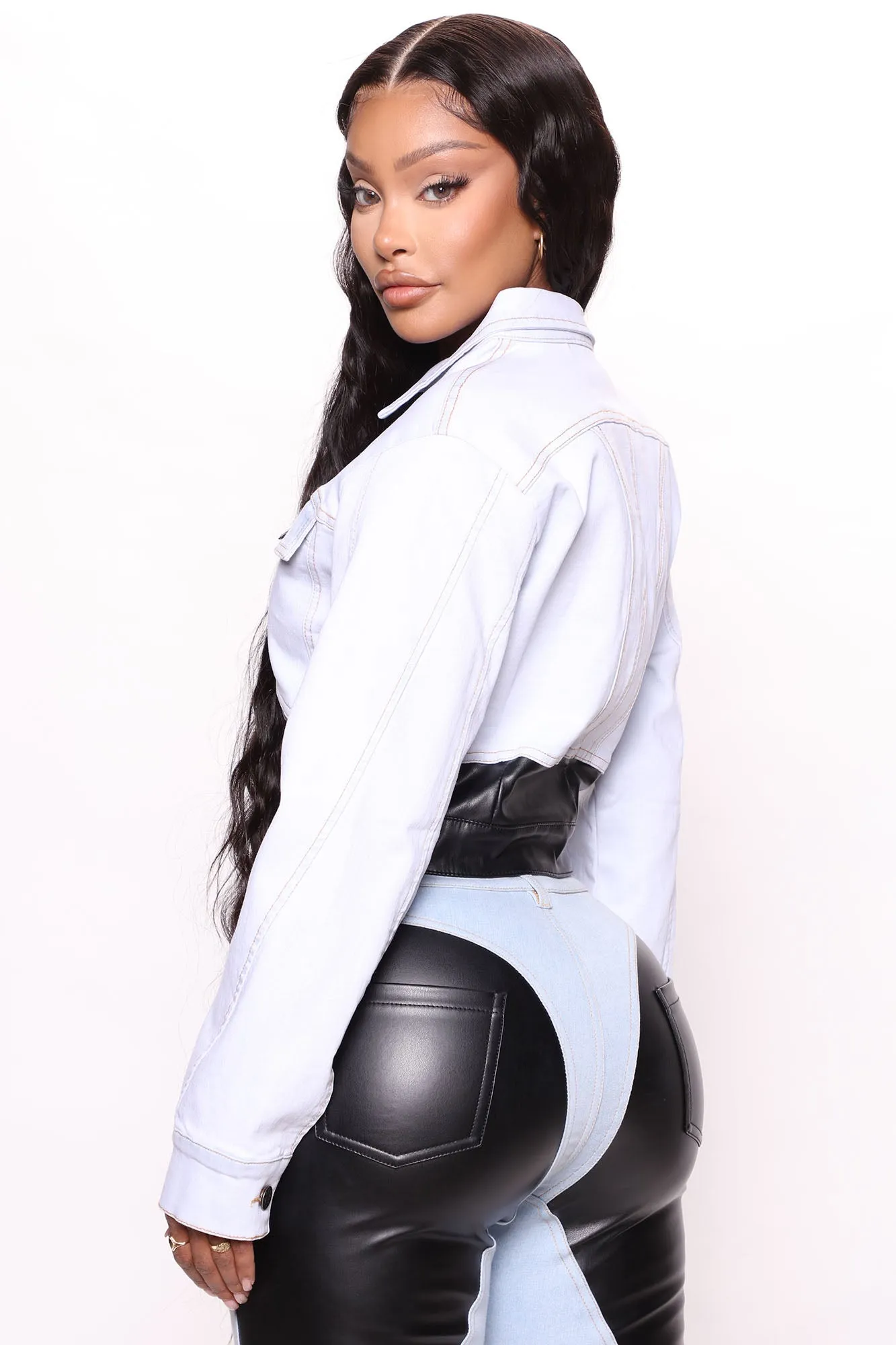 Behind The Scenes Two Tone Denim Jacket - Light Wash