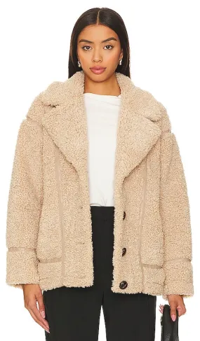 HEARTLOOM Ursula Sherpa Jacket in Beige