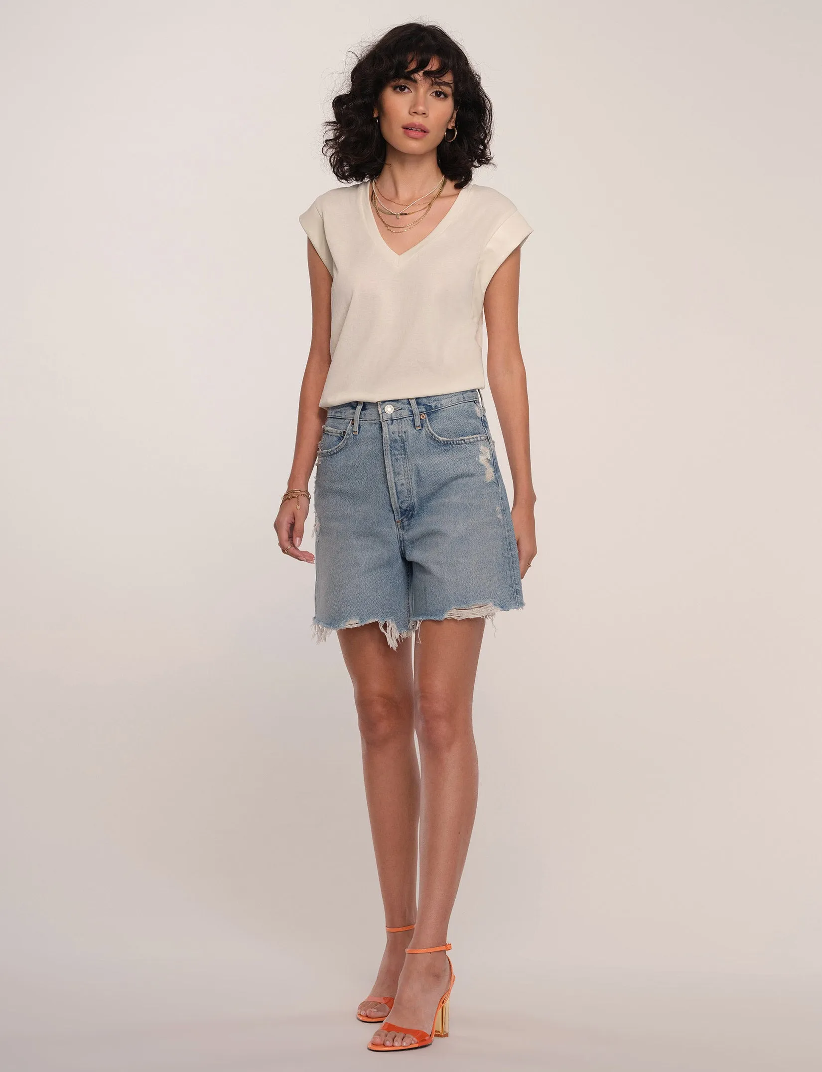 Irina Tee