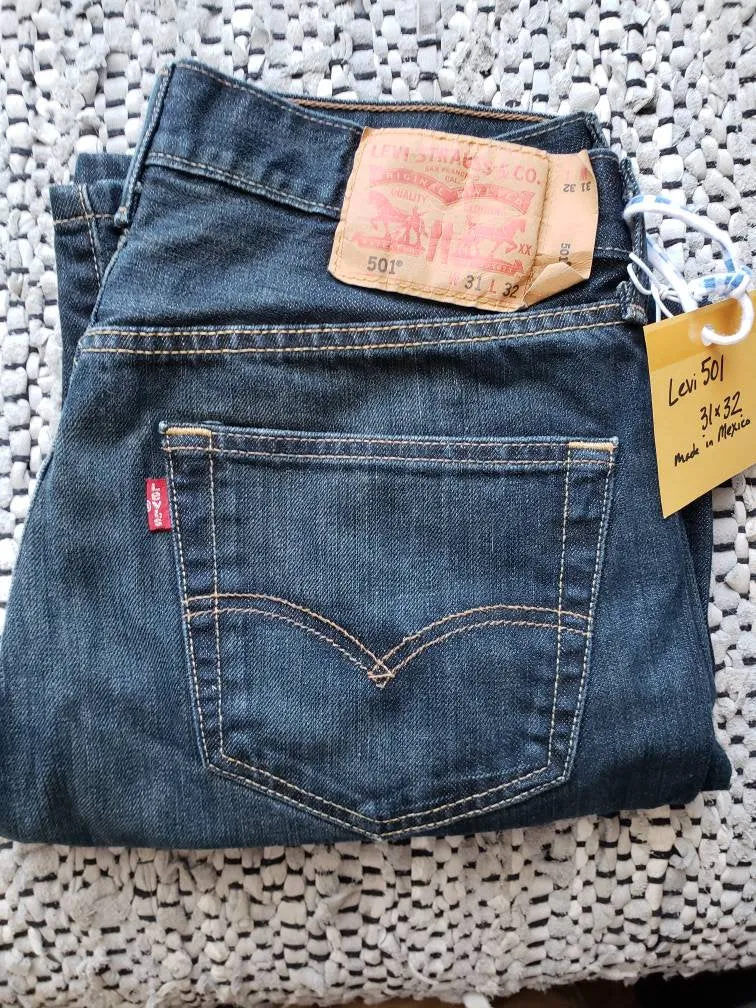 Levi's 501 - 31"x32" red tab, SOLD
