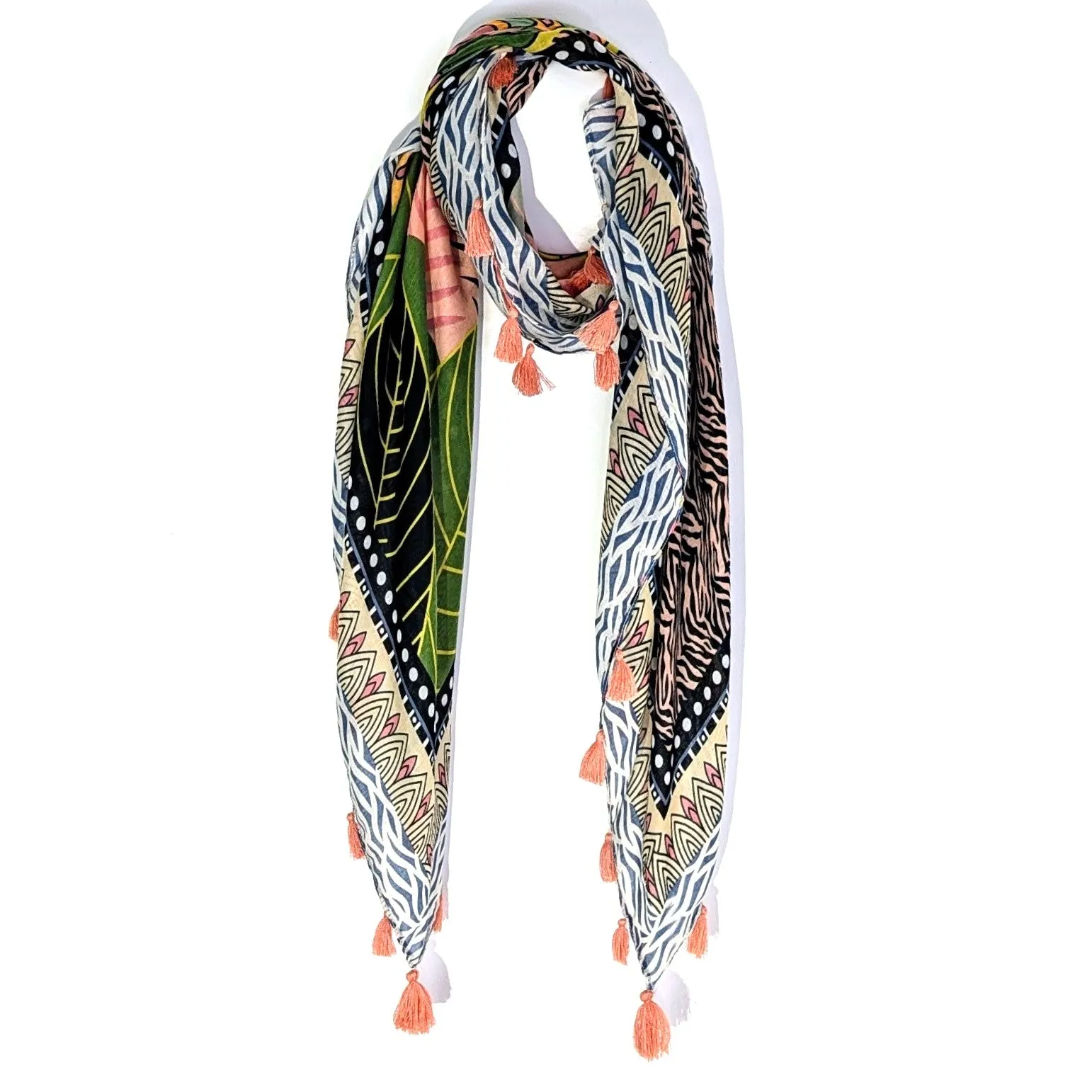 Random crazy chic scarf with corner tassels